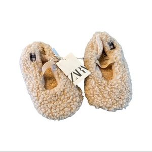 Zara kids cozy soled slipper